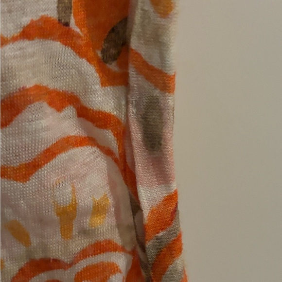 Women’s Loft 100% linen t-shirt floral. Size XS - Picture 4 of 7